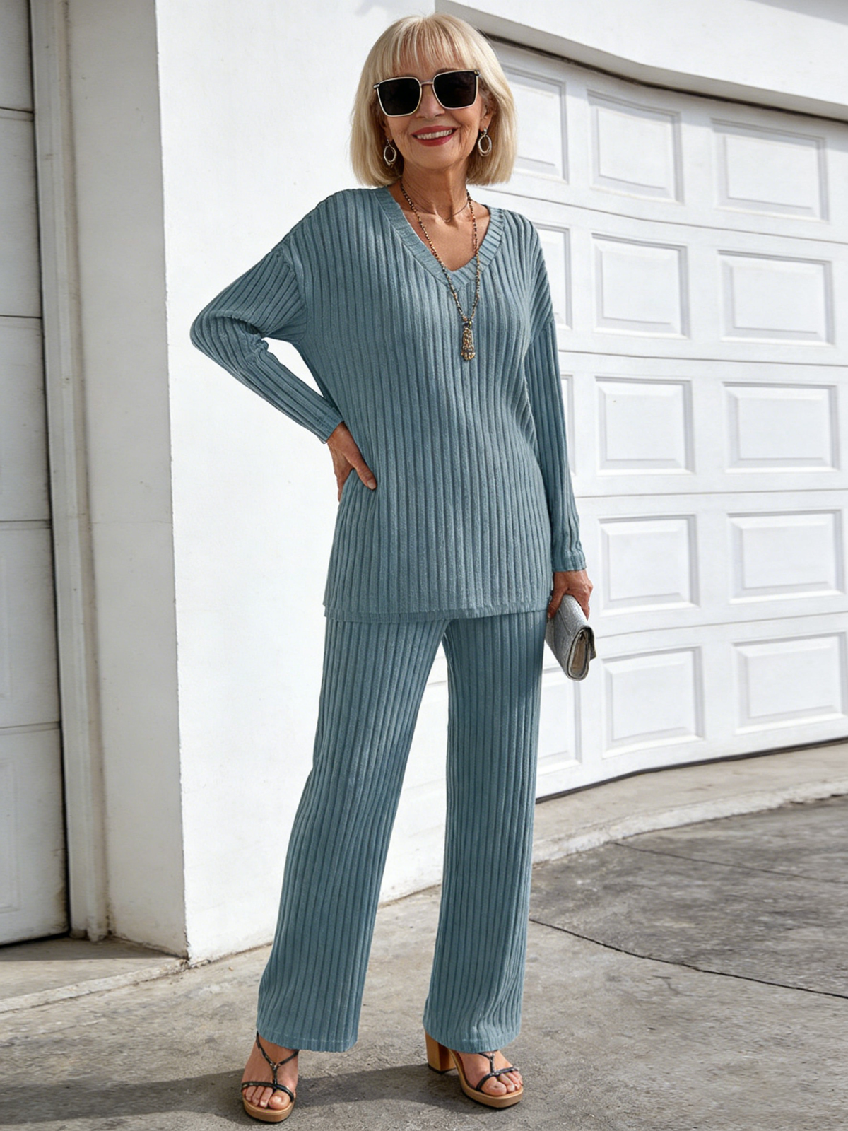 Thick Two-piece Fashion Casual Straight-leg Pants Temperament Loose V-neck Pit Strip Knitted Suit