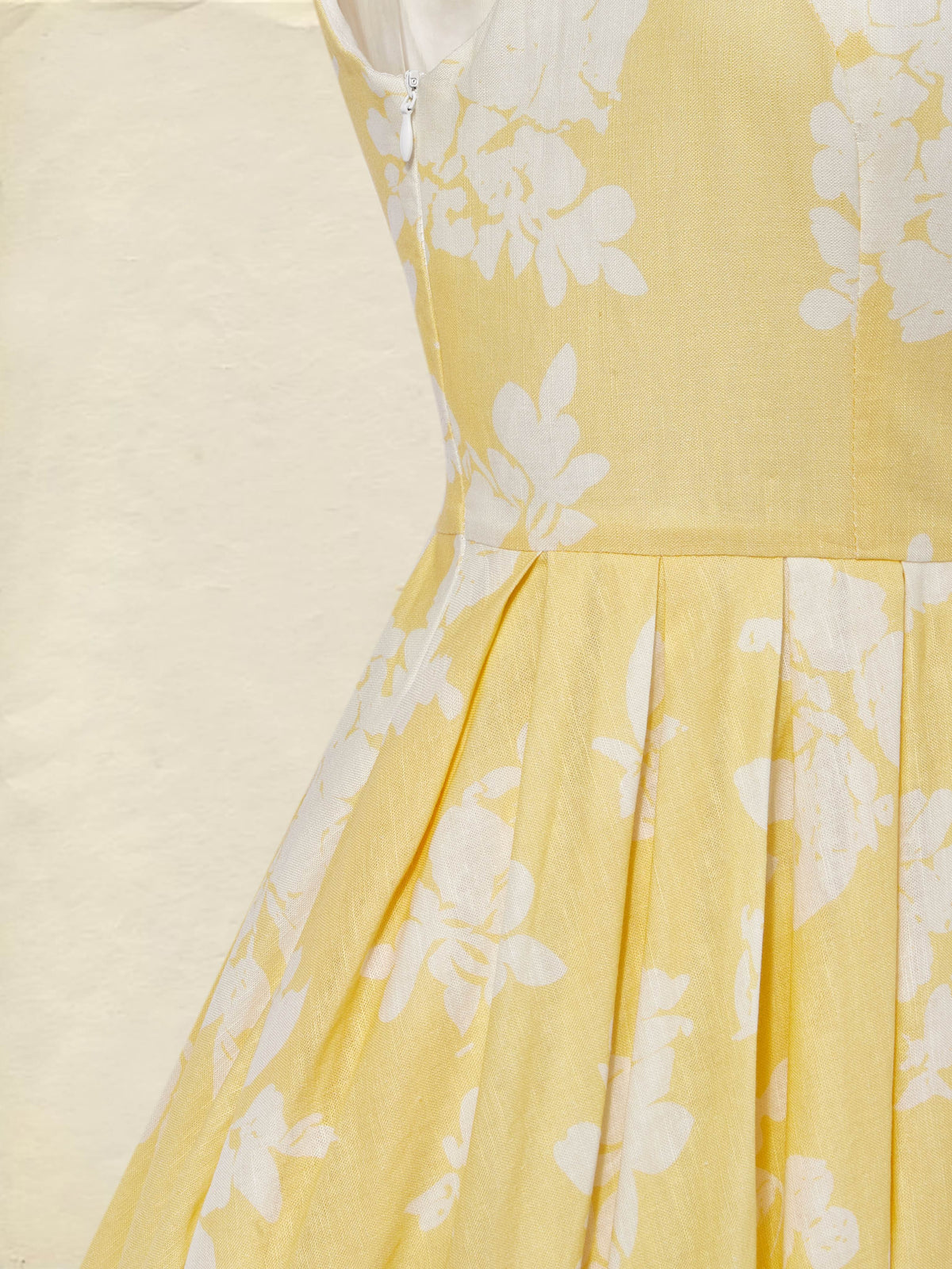 (SIZE:XS-XXL) Midi Linen Dress, Sleeveless,  Linen Blend, Floral, Renaissance